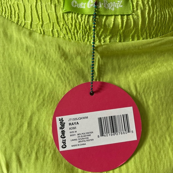 COPY - 2 piece CULT GAIA BRATZ COLLECTION - Picture 4 of 9